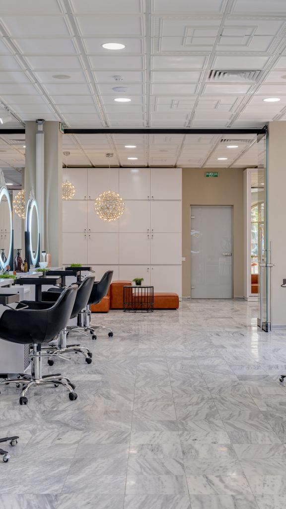 L'interno del salone